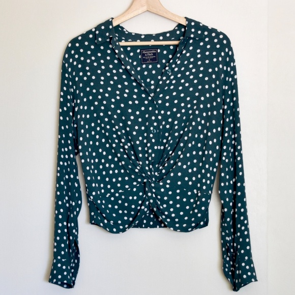 Abercrombie & Fitch Tops - Abercrombie & FitchTwist Front Polka Dot Blouse